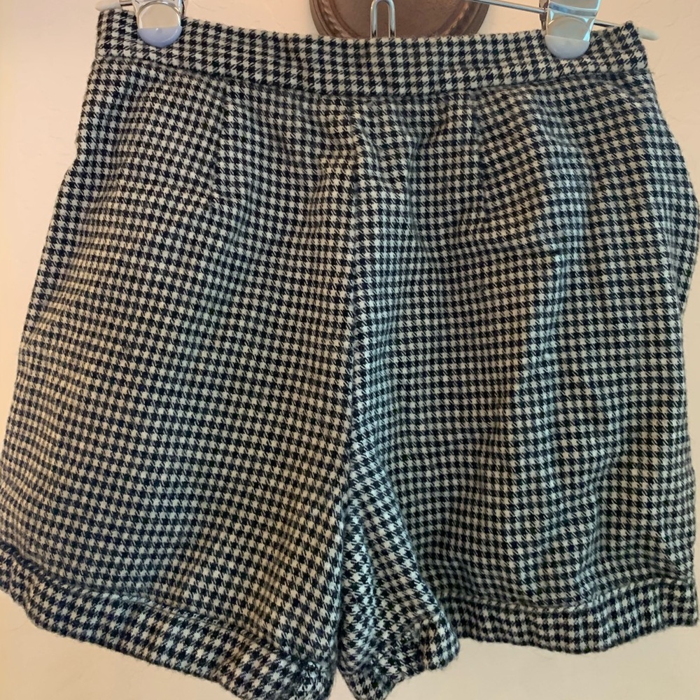 High wasted shorts
